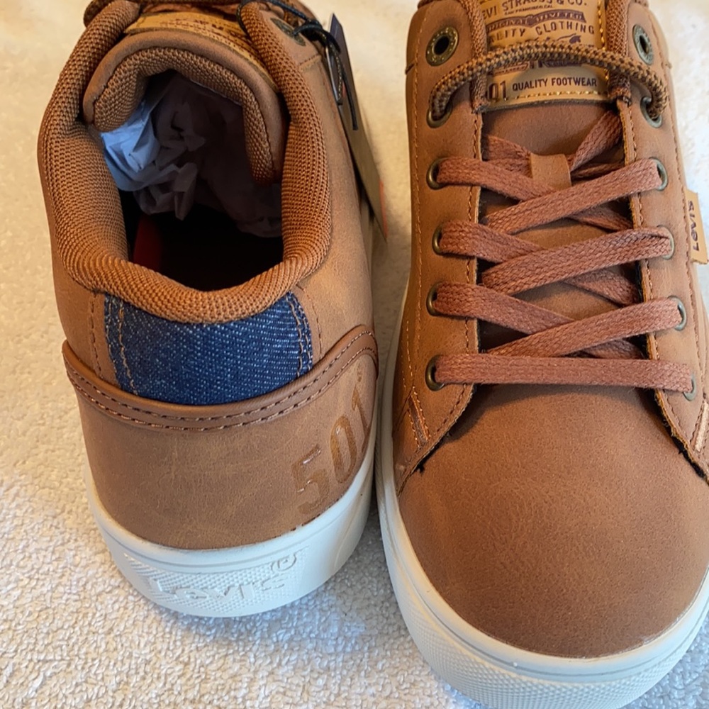 Brown Levi’s sneakers - Picture 3 of 3